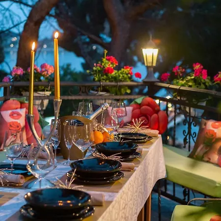 Beachfront Romy With Sauna Apartamento